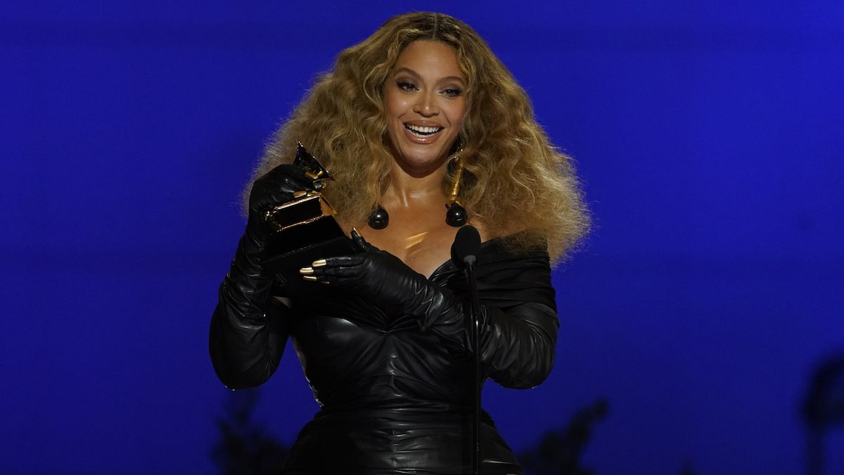 RECENZE: Beyoncé přináší písně tak na jeden rok